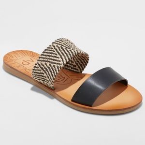 NWT Dolce Vita Daedra Two Strap Stretch Slides